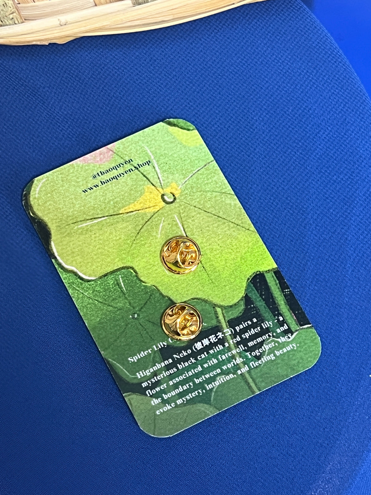 Higanbana Neko (Spider Lily Cat) Enamel Pin