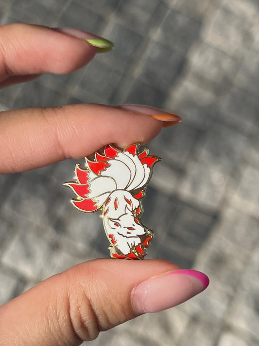 Kitsune Enamel Pin